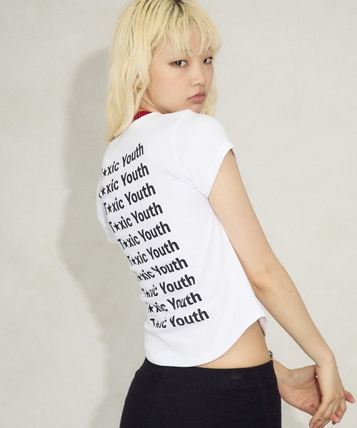 FTW（エフティダブリュー）の「BACK PRINT HENRY TOP（Tシャツ/カットソー・レディース・マスタード/ブラック/オフホワイト・SMALL/MEDIUM）」の13枚目の写真