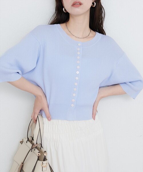 natural couture（ナチュラルクチュール）の「多釦片畦編みカーデ（カーディガン/ボレロ・レディース・オフホワイト/レッド/ブラック/サックスブルー・FREE）」の7枚目の写真