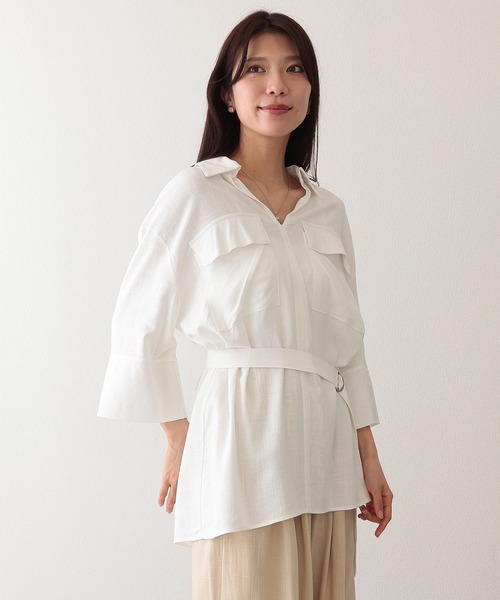 Lace Ladies(レースレディース)の「スキッパーカラー フラップポケット ベルト付き プルオーバー シャツ(シャツ/ブラウス・レディース・ベージュ/ホワイト/ブラック・FREE)」の1枚目の写真