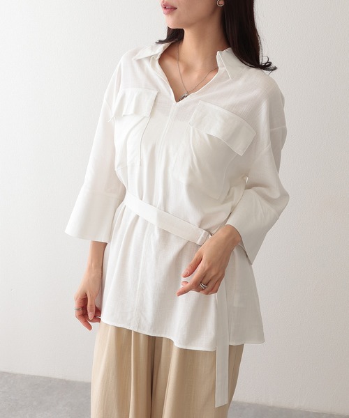 Lace Ladies(レースレディース)の「スキッパーカラー フラップポケット ベルト付き プルオーバー シャツ(シャツ/ブラウス・レディース・ベージュ/ホワイト/ブラック・FREE)」の4枚目の写真