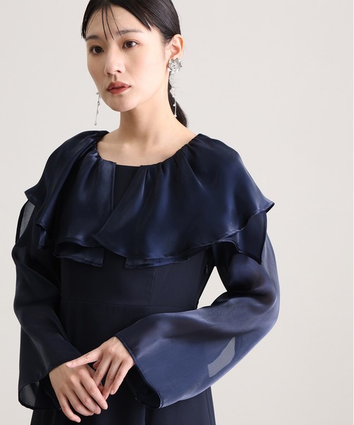 atlo(アトロ)の「ミモレ丈&袖あり フォーマル スリット スリーブビックカラー フレア 光沢感セレモニー 結婚式 二次会 パーティー ドレス オケージョンドレス 同窓会 成人式 お呼ばれ 謝恩会 20代 30代(ドレス・レディース・ネイビー/ブラウン系その他/オフホワイト・M)」の6枚目の写真