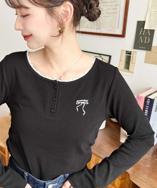 セール】ヘンリーネックレースワンポイント刺繍長袖リブカットソー