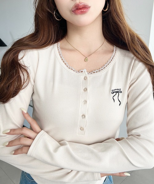 moment+(モーメントプラス)の「ヘンリーネックワンポイント刺繍長袖リブカットソートップス(Tシャツ/カットソー・レディース・ネイビー/チャコールグレー/ブラック/アイボリー/杢グレー・M/L)」の20枚目の写真