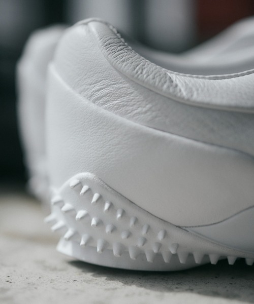 PUMA(プーマ)の「MOSTRO FEY LTH 403191-02(バレエシューズ・メンズ・ホワイト・25.0cm/23.0cm/24.5cm/24.0cm/23.5cm/22.5cm/25.5cm/22.0cm)」の13枚目の写真