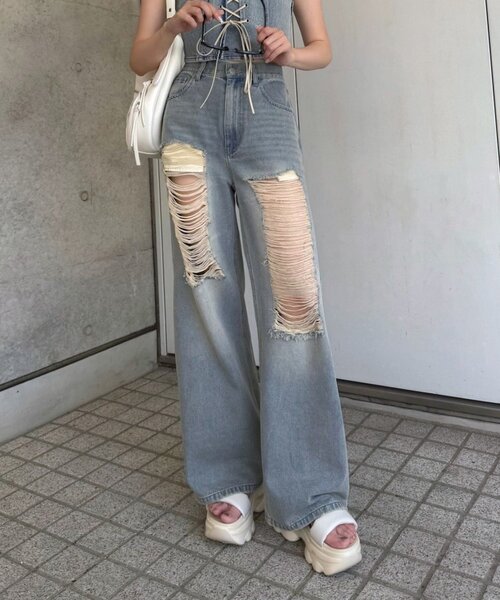 mline（エムライン）の「[mline]ダメージオーバーデニム（デニムパンツ・レディース・ブルー・2/1）」の4枚目の写真