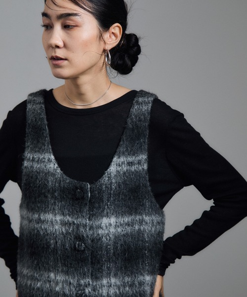 SALON adam et rope'（サロン アダム エ ロペ）の「【WEB限定】シアーウールロングスリーブブルオーバー（Tシャツ/カットソー・レディース・オフホワイト/ブラウン/ブラック・FREE）」の8枚目の写真