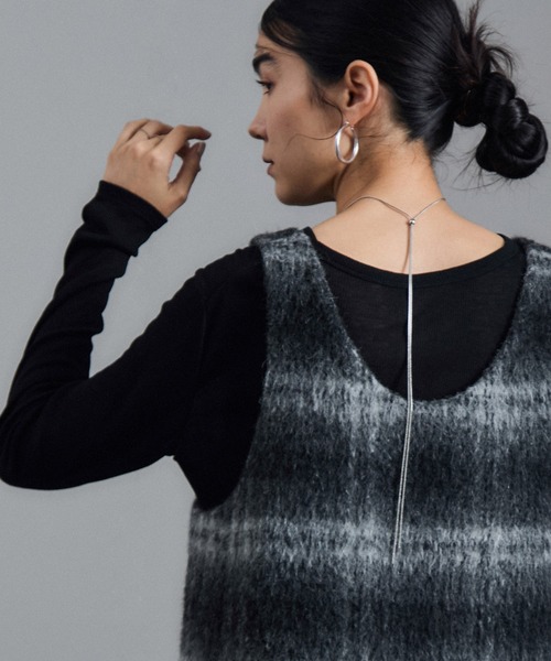 SALON adam et rope'（サロン アダム エ ロペ）の「【WEB限定】シアーウールロングスリーブブルオーバー（Tシャツ/カットソー・レディース・オフホワイト/ブラウン/ブラック・FREE）」の9枚目の写真