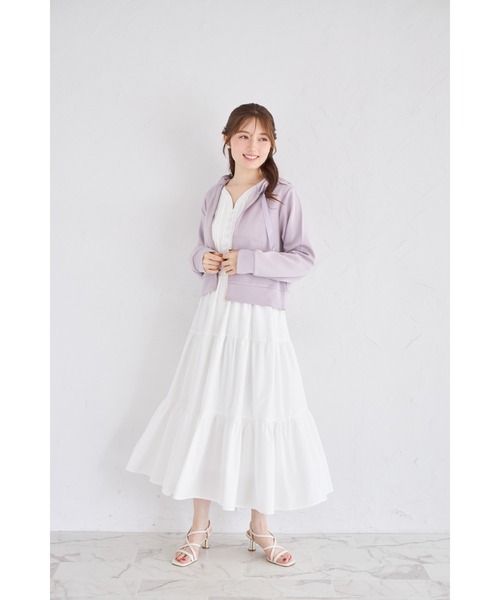 tocco closet(トッコ クローゼット)の「フラワーレース装飾ふんわりスフレタッチジップパーカー(パーカー・レディース・オフホワイト/ベージュ/ラベンダー・M)」の16枚目の写真
