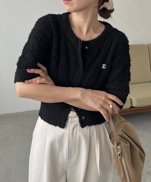 CAPRICIEUX LE'MAGE（カプリシューレマージュ）の「ミニフェザー半袖
