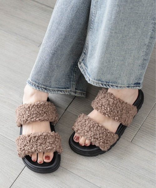 【定価15万】MIUMIU MONTONEBRISE ボア サンダル 23cm 定価15万】MIUMIU MONTONEBRISE ボア サンダル 23cm 三越伊勢丹