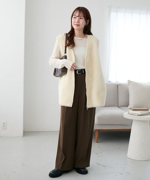 近年モデル デザイン ミンク ファーコート 軽量毛皮 ベスト ジレ ビッグカラー 楽天市場】ベージュフォックスファー＆レッキス毛皮コート