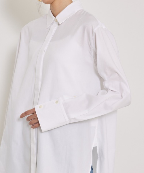 qualite(カリテ)の「袖スリットレギュラーシャツ/オフィスカジュアル(シャツ/ブラウス・レディース・ブラウン/サックスブルー/オフホワイト・フリー)」の14枚目の写真