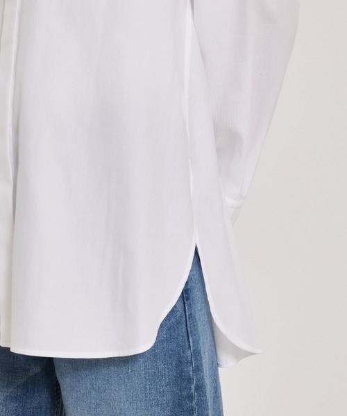 qualite(カリテ)の「袖スリットレギュラーシャツ/オフィスカジュアル(シャツ/ブラウス・レディース・ブラウン/サックスブルー/オフホワイト・フリー)」の15枚目の写真