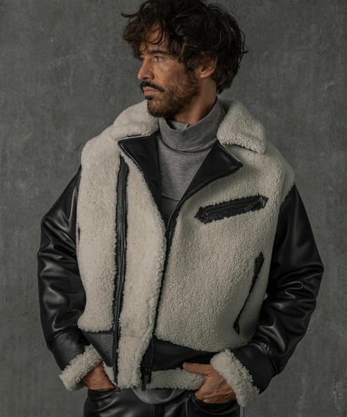 C DIEM（カルペディエム）の「C DIEM(カルペディエム)オーバーサイズ ムートン ダブルライダースジャケット(保温性/防寒性)（ライダースジャケット・メンズ・ブラック×ホワイト・XL/L/M）」の2枚目の写真