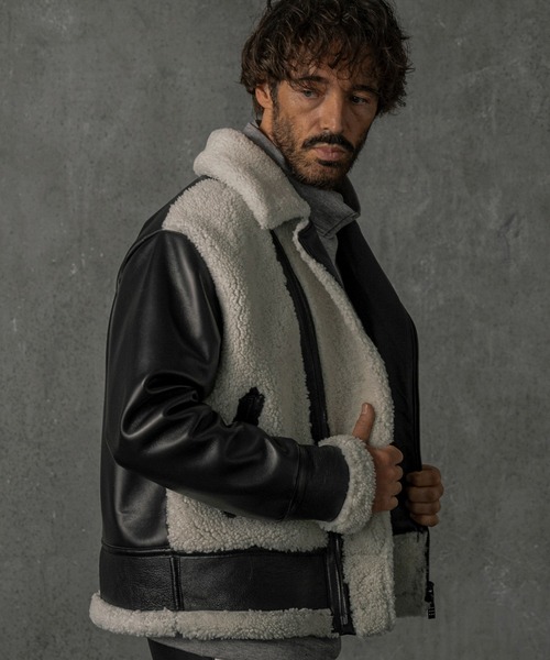 C DIEM（カルペディエム）の「C DIEM(カルペディエム)オーバーサイズ ムートン ダブルライダースジャケット(保温性/防寒性)（ライダースジャケット・メンズ・ブラック×ホワイト・XL/L/M）」の3枚目の写真