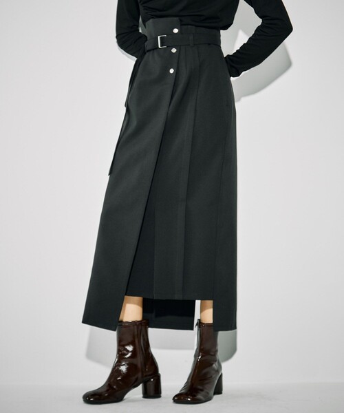 UNITED TOKYO（ユナイテッドトウキョウ）の「【WEB限定カラーあり】スリムエフェクトタイトスカート｜ウォッシャブル/防シワ/細見え/オフィスカジュアル/秋服/冬服（スカート・レディース・ブラック/ブルー/ブラウン/グレー/アイボリー・1/2/3）」の6枚目の写真