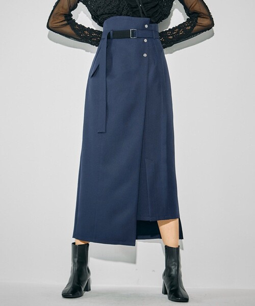 UNITED TOKYO（ユナイテッドトウキョウ）の「【WEB限定カラーあり】スリムエフェクトタイトスカート｜ウォッシャブル/防シワ/細見え/オフィスカジュアル/秋服/冬服（スカート・レディース・ブラック/ブルー/ブラウン/グレー/アイボリー・1/2/3）」の9枚目の写真