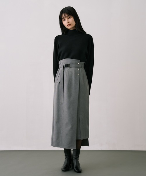 UNITED TOKYO（ユナイテッドトウキョウ）の「【WEB限定カラーあり】スリムエフェクトタイトスカート｜ウォッシャブル/防シワ/細見え/オフィスカジュアル/秋服/冬服（スカート・レディース・ブラック/ブルー/ブラウン/グレー/アイボリー・1/2/3）」の10枚目の写真