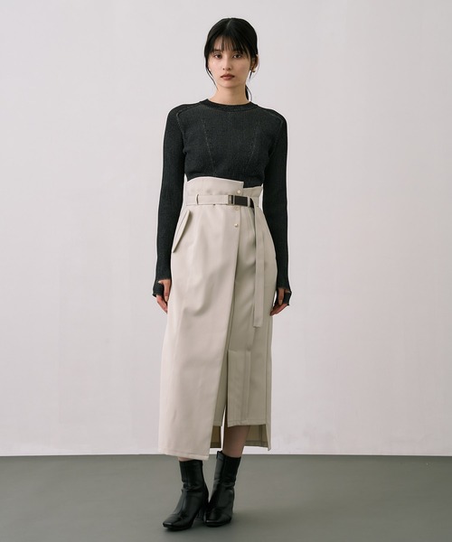UNITED TOKYO（ユナイテッドトウキョウ）の「【WEB限定カラーあり】スリムエフェクトタイトスカート｜ウォッシャブル/防シワ/細見え/オフィスカジュアル/秋服/冬服（スカート・レディース・ブラック/ブルー/ブラウン/グレー/アイボリー・1/2/3）」の18枚目の写真