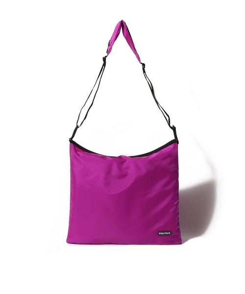 MARMOT(マーモット)の「Marmot / マルチパーパスバッグ《ESTNATION EXCLUSIVE》(ショルダーバッグ・レディース・ピンク/ブラック/カーキ/グレイッシュベージュ・FREE)」の4枚目の写真