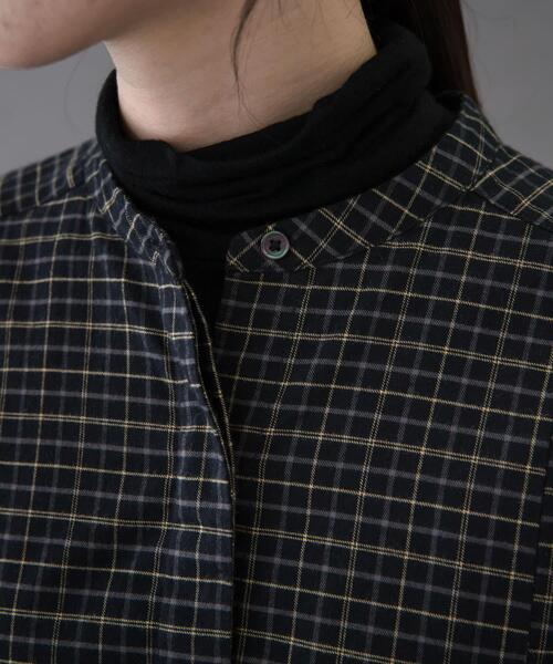 FORK&SPOON（フォークアンドスプーン）の「FORK&SPOON　タックデザインワンピース（ワンピース・レディース・ベージュ系その他/ブラック系その他・1/2）」の3枚目の写真