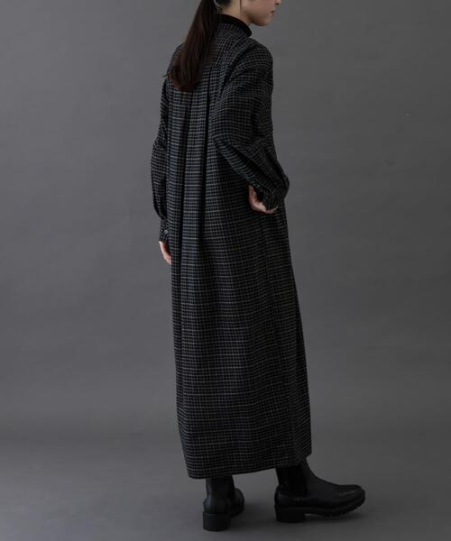 FORK&SPOON（フォークアンドスプーン）の「FORK&SPOON　タックデザインワンピース（ワンピース・レディース・ベージュ系その他/ブラック系その他・1/2）」の7枚目の写真