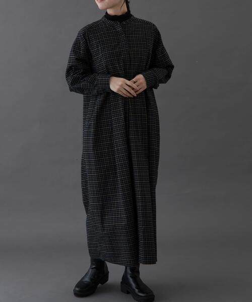 FORK&SPOON（フォークアンドスプーン）の「FORK&SPOON　タックデザインワンピース（ワンピース・レディース・ベージュ系その他/ブラック系その他・1/2）」の8枚目の写真