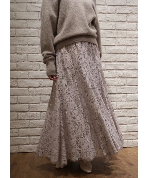 【未使用品】アクリスプント　US6 総レースフレアスカート　生成りベージュ系 未使用品】アクリスプント US6 総レースフレアスカート 生成りベージュ