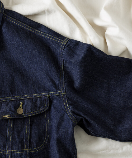 Lee(リー)の「Lee × FREAK'S STORE/リー 別注 101-J RIDERS JACKET/リー ワンオーワン ジェー デニム ライダース ジャケット(デニムジャケット・メンズ・ネイビー/ダークネイビー・MEDIUM/LARGE)」の7枚目の写真