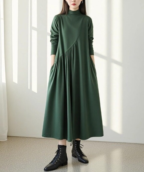 cammie(キャミー)の「タートルネックデザインワンピース(ワンピース・レディース・ブラック/グリーン/ネイビー・M/L)」の2枚目の写真