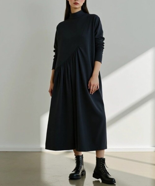 cammie(キャミー)の「タートルネックデザインワンピース(ワンピース・レディース・ブラック/グリーン/ネイビー・M/L)」の8枚目の写真