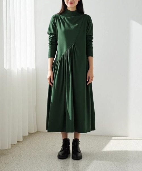cammie(キャミー)の「タートルネックデザインワンピース(ワンピース・レディース・ブラック/グリーン/ネイビー・M/L)」の15枚目の写真