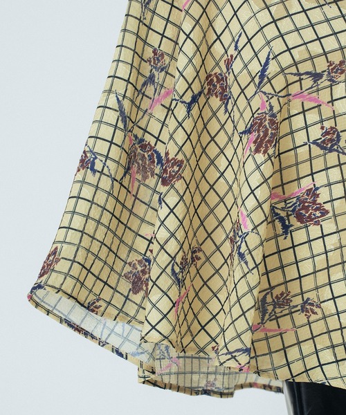 ROSE BUD（ローズバッド）の「(CREOLME)FLOWER PRINT SKIRT（スカート・レディース・イエロー/ブラック・ONE SIZE）」の13枚目の写真