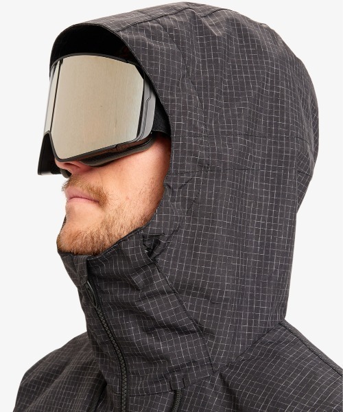 Quiksilver（クイックシルバー）の「HIGH IN THE HOOD JK/クイックシルバーナイロンジャケット（マウンテンパーカー・メンズ・ブラック/ベージュ/レッド・MEDIUM/LARGE/X-LARGE/X-SMALL/SMALL）」の10枚目の写真