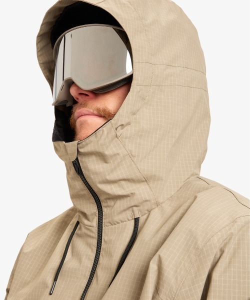 Quiksilver（クイックシルバー）の「HIGH IN THE HOOD JK/クイックシルバーナイロンジャケット（マウンテンパーカー・メンズ・ブラック/ベージュ/レッド・MEDIUM/LARGE/X-LARGE/X-SMALL/SMALL）」の12枚目の写真