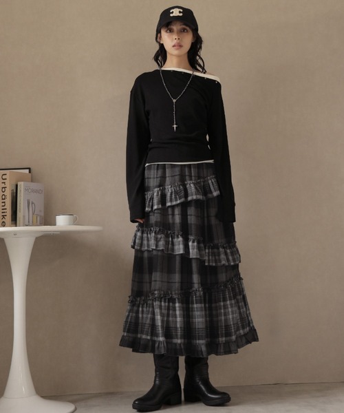 Ulysses（ユリシス）の「チェック柄ティアードロングスカート（スカート・レディース・ダークグレー/ブラウン・F）」の4枚目の写真