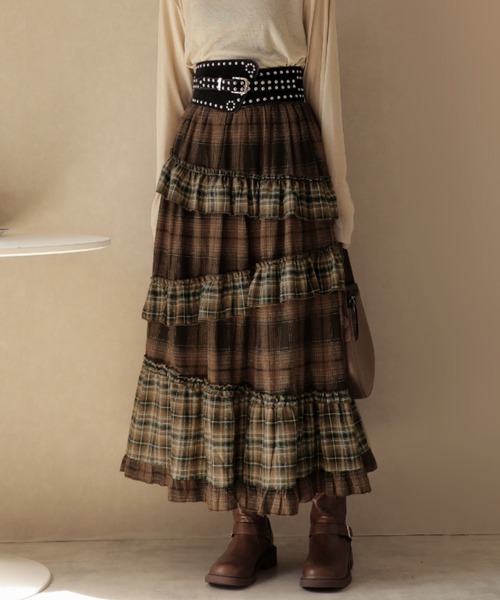 Ulysses（ユリシス）の「チェック柄ティアードロングスカート（スカート・レディース・ダークグレー/ブラウン・F）」の6枚目の写真