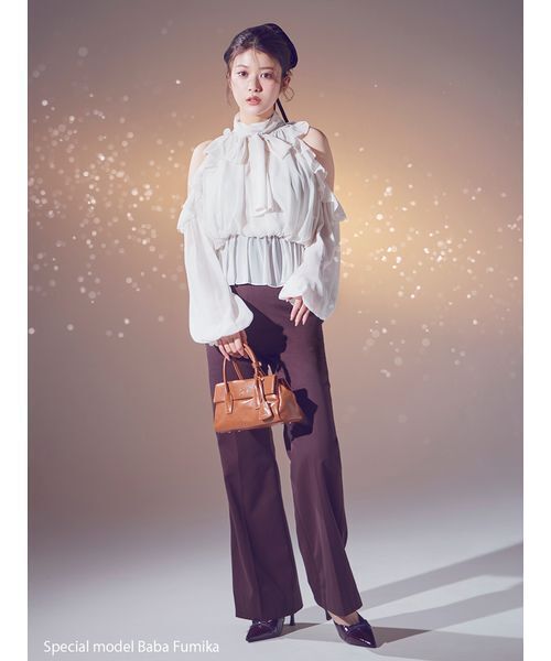 SNIDEL(スナイデル)の「フラップボストンバッグ(ボストンバッグ・レディース・アイボリー/ブラック/キャメル/イエロー・F)」の11枚目の写真