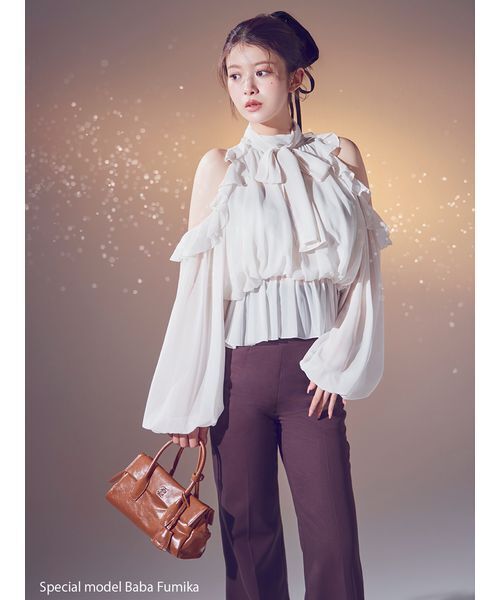 SNIDEL(スナイデル)の「フラップボストンバッグ(ボストンバッグ・レディース・アイボリー/ブラック/キャメル/イエロー・F)」の12枚目の写真