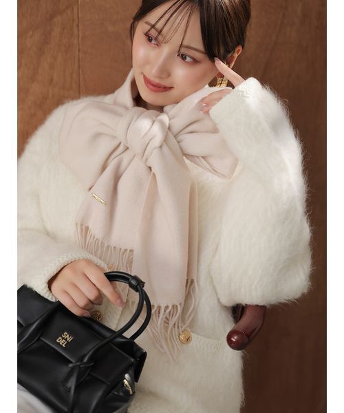 SNIDEL(スナイデル)の「フラップボストンバッグ(ボストンバッグ・レディース・アイボリー/ブラック/キャメル/イエロー・F)」の17枚目の写真