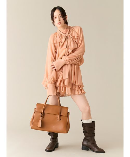 LILY BROWN（リリーブラウン）の「ドレープフリルセットアップ