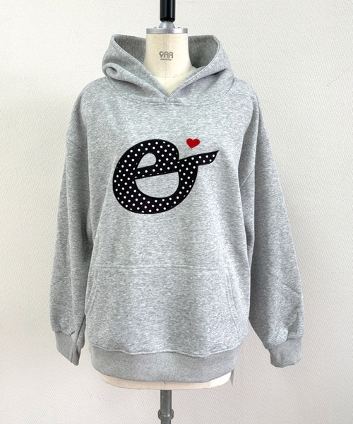 セール】ドット柄ワッペン刺繍ロゴオーバーサイズパーカー（パーカー