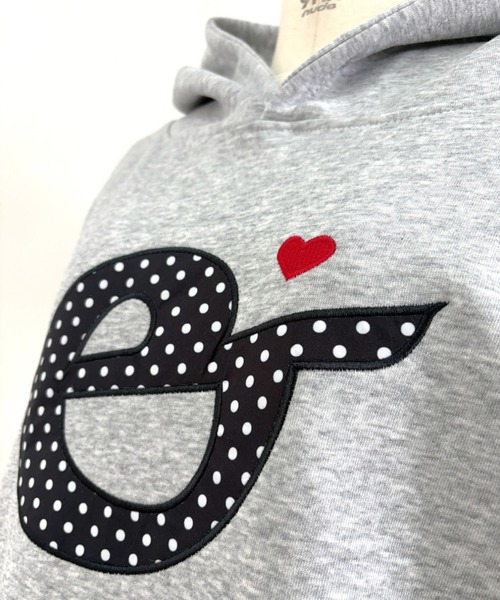 セール】ドット柄ワッペン刺繍ロゴオーバーサイズパーカー（パーカー