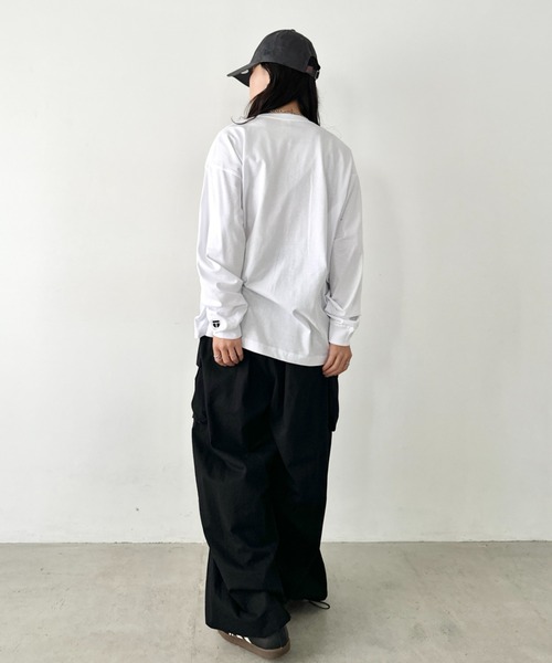 NEWTRAL PRODUCTS(ニュートラルプロダクツ)の「NEWTRAL(ニュートラル)/210 5.6oz Standard Emblem LS T/サイズ展開多数 コットン 無地 ロンT Tシャツ 長袖 カットソー(Tシャツ/カットソー・レディース・グレー/ダークグリーン/アッシュグレー/ブラック/サンドベージュ/ネイビー/ホワイト・S/M/L/XL/XXL)」の16枚目の写真