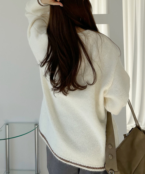 Ada.（エイダ）の「配色ライン クルーネック ふわもこ ニット（ニット/セーター・レディース・グレー/アイボリー/ネイビー/ブラウン・FREE）」の15枚目の写真