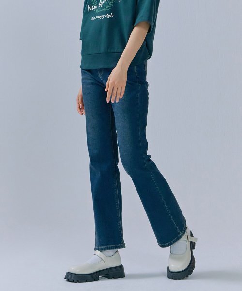 CHASECULT(チェイスカルト)の「レディース 起毛 ヒドゥンバンディング ブーツカット デニムパンツ-CFRG2372C04(デニムパンツ・レディース・ネイビー・67/70/74/76/80)」の3枚目の写真