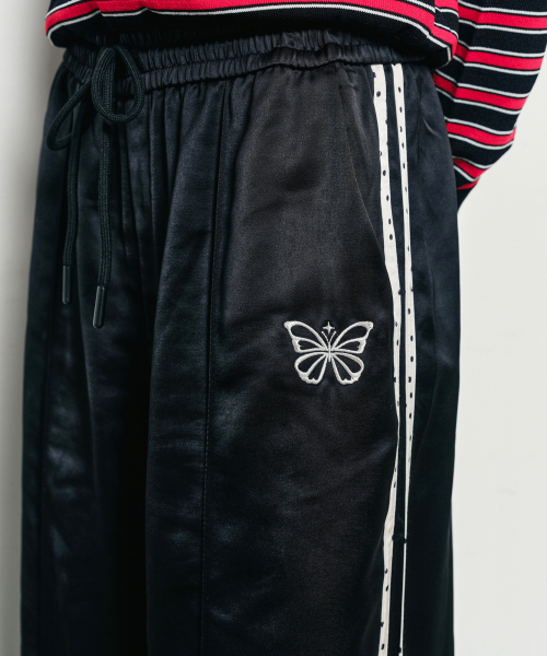 NICK&NICOLE(ニックアンドニコール)の「DOT DOUBLE LINE SATIN PANTS_BLACK(スウェットパンツ・レディース・その他・FREE)」の4枚目の写真