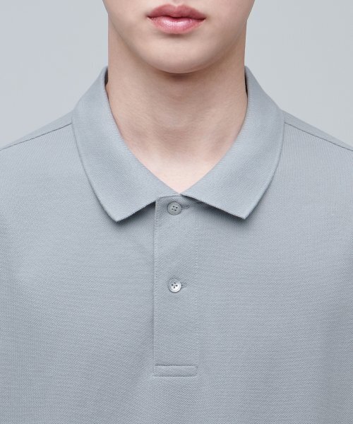 MUSINSA STANDARD（ムシンサスタンダード）の「リラックスフィットピケポロシャツ[ライトグレー]（ポロシャツ・メンズ・その他・SMALL/MEDIUM/LARGE/X-LARGE/XX-LARGE）」の4枚目の写真