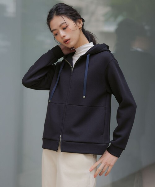 J.PRESS(ジェイプレス)の「ダンボールジャージー パーカー(パーカー・レディース・ライトグレー系/ライトグリーン系/ネイビー系/ベージュ系・MEDIUM/LARGE)」の4枚目の写真