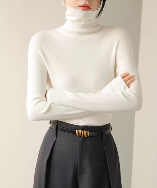 VIBGYOR（ヴィブジョー）の「【EIZZ/アイズ】ハイゲージ タートルネック タイトフィット ニット（ニット/セーター・レディース・チャコール/ブラウン/ブラック/オフホワイト/グレー/ブルー・FREE）」の10枚目の写真